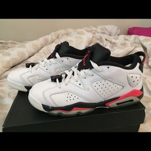 Jordan 6’s #Jordans | GS size 6.5 is a 8/8.5